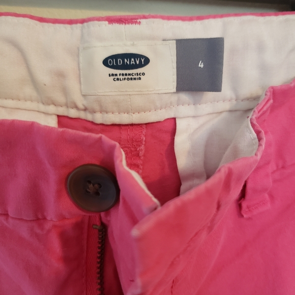 Pink shorts - Picture 2 of 2